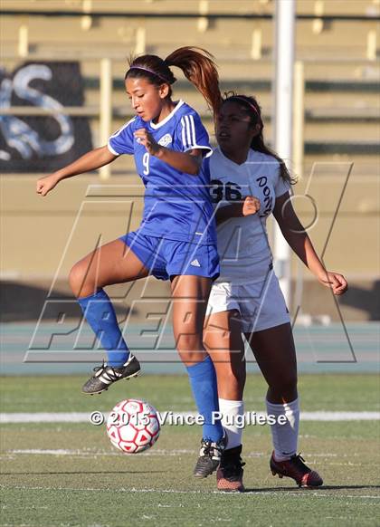 Thumbnail 2 in Maywood vs. Verdugo Hills (CIF LACS D3 Final) photogallery.
