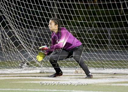 Thumbnail 3 in Maywood vs. Verdugo Hills (CIF LACS D3 Final) photogallery.