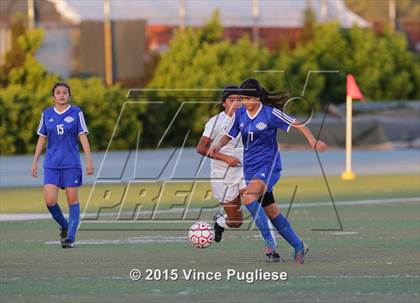 Thumbnail 1 in Maywood vs. Verdugo Hills (CIF LACS D3 Final) photogallery.