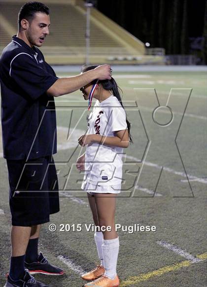 Thumbnail 1 in Maywood vs. Verdugo Hills (CIF LACS D3 Final) photogallery.