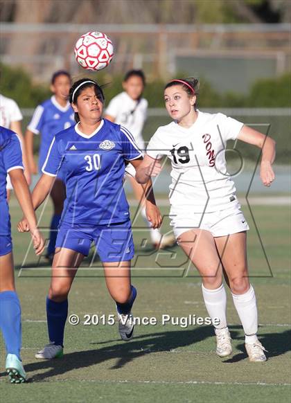 Thumbnail 2 in Maywood vs. Verdugo Hills (CIF LACS D3 Final) photogallery.