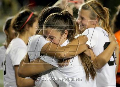 Thumbnail 2 in Maywood vs. Verdugo Hills (CIF LACS D3 Final) photogallery.