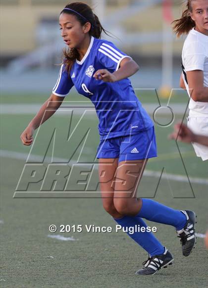 Thumbnail 2 in Maywood vs. Verdugo Hills (CIF LACS D3 Final) photogallery.