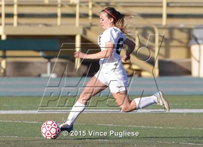 Thumbnail 2 in Maywood vs. Verdugo Hills (CIF LACS D3 Final) photogallery.