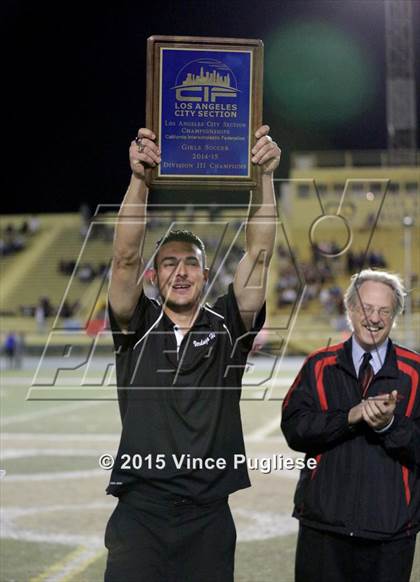Thumbnail 2 in Maywood vs. Verdugo Hills (CIF LACS D3 Final) photogallery.