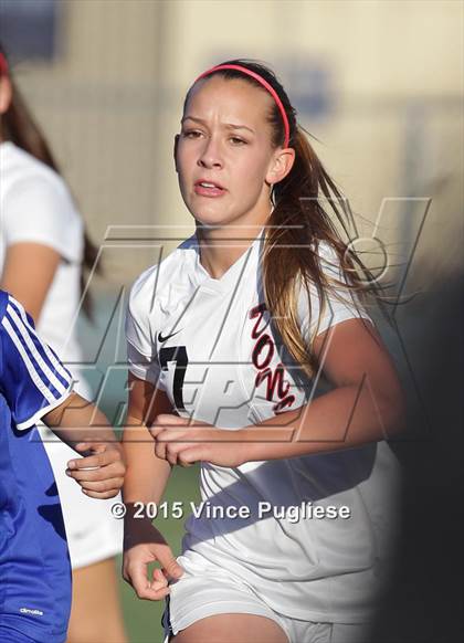 Thumbnail 1 in Maywood vs. Verdugo Hills (CIF LACS D3 Final) photogallery.