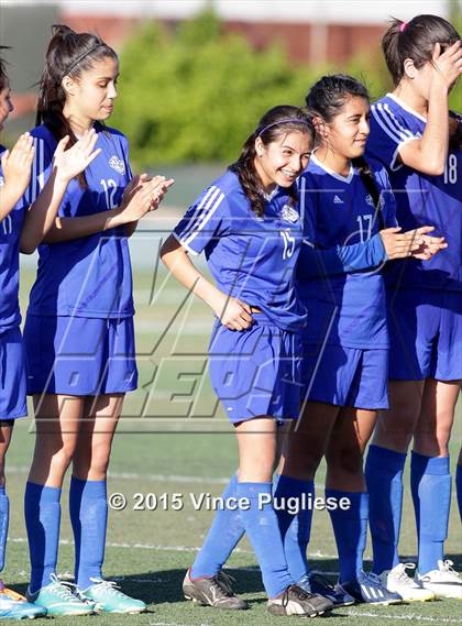 Thumbnail 2 in Maywood vs. Verdugo Hills (CIF LACS D3 Final) photogallery.