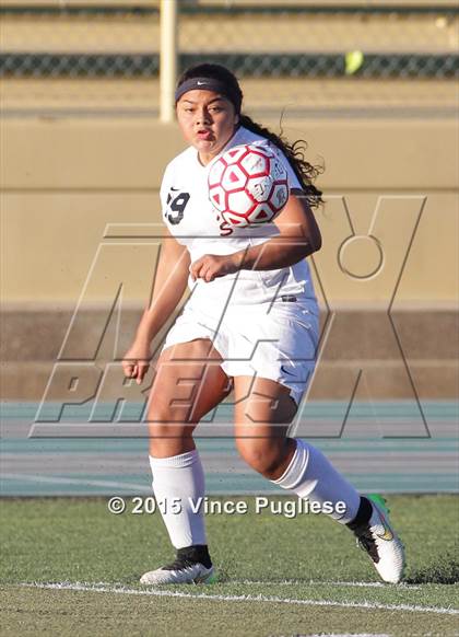 Thumbnail 1 in Maywood vs. Verdugo Hills (CIF LACS D3 Final) photogallery.