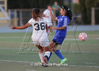 Thumbnail 1 in Maywood vs. Verdugo Hills (CIF LACS D3 Final) photogallery.
