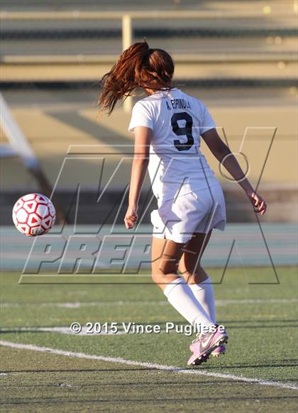Thumbnail 3 in Maywood vs. Verdugo Hills (CIF LACS D3 Final) photogallery.