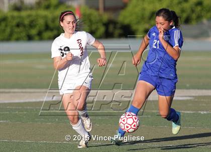 Thumbnail 2 in Maywood vs. Verdugo Hills (CIF LACS D3 Final) photogallery.