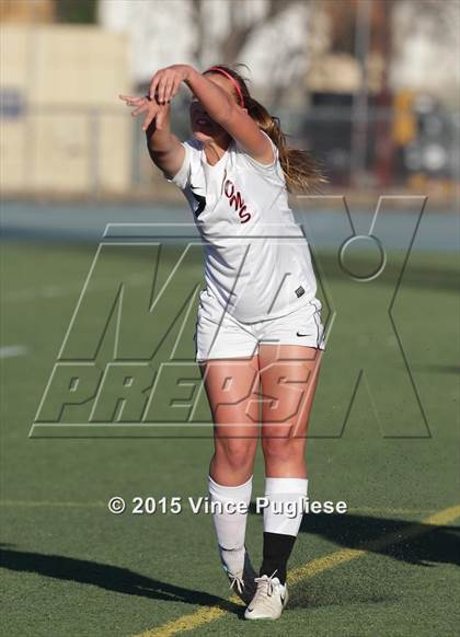 Thumbnail 1 in Maywood vs. Verdugo Hills (CIF LACS D3 Final) photogallery.