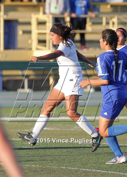 Thumbnail 1 in Maywood vs. Verdugo Hills (CIF LACS D3 Final) photogallery.