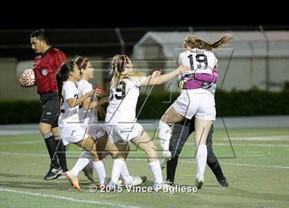 Thumbnail 2 in Maywood vs. Verdugo Hills (CIF LACS D3 Final) photogallery.