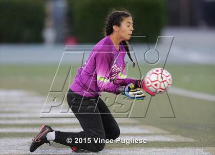 Thumbnail 3 in Maywood vs. Verdugo Hills (CIF LACS D3 Final) photogallery.