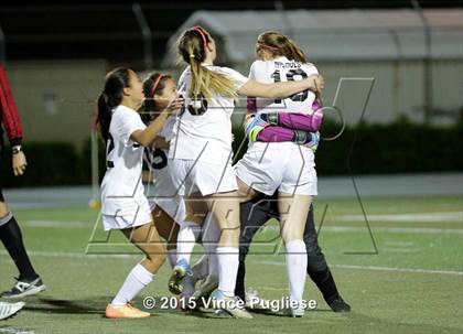 Thumbnail 3 in Maywood vs. Verdugo Hills (CIF LACS D3 Final) photogallery.