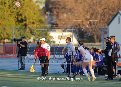 Thumbnail 3 in Maywood vs. Verdugo Hills (CIF LACS D3 Final) photogallery.