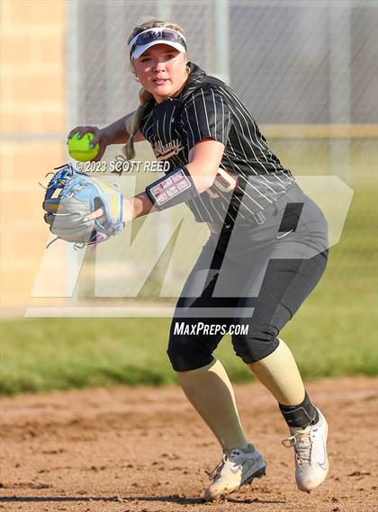 Thumbnail 1 in New Albany @ Olentangy Berlin photogallery.