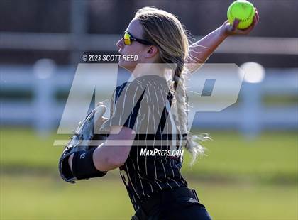 Thumbnail 1 in New Albany @ Olentangy Berlin photogallery.