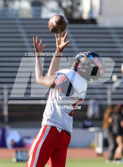 Thumbnail 2 in JV: American @ Kennedy photogallery.