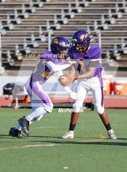 Thumbnail 2 in JV: American @ Kennedy photogallery.