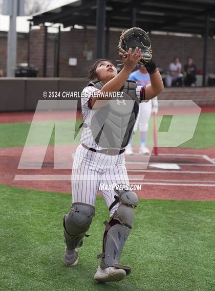 Thumbnail 1 in Antonian Prep vs. Devine (NFCA Leadoff Classic) photogallery.