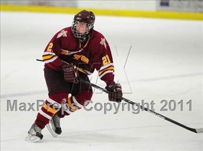 Thumbnail 2 in Sheehan vs. Newington/Berlin (CIAC Division 3 First Round) photogallery.