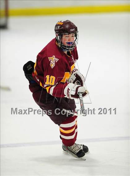 Thumbnail 1 in Sheehan vs. Newington/Berlin (CIAC Division 3 First Round) photogallery.
