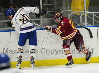 Thumbnail 3 in Sheehan vs. Newington/Berlin (CIAC Division 3 First Round) photogallery.