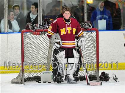 Thumbnail 1 in Sheehan vs. Newington/Berlin (CIAC Division 3 First Round) photogallery.