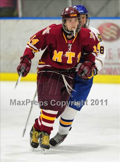 Thumbnail 2 in Sheehan vs. Newington/Berlin (CIAC Division 3 First Round) photogallery.
