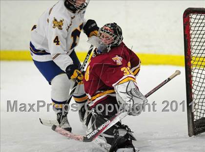 Thumbnail 2 in Sheehan vs. Newington/Berlin (CIAC Division 3 First Round) photogallery.
