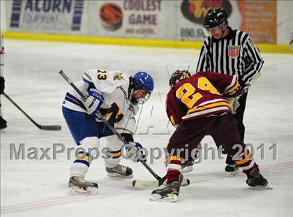 Thumbnail 3 in Sheehan vs. Newington/Berlin (CIAC Division 3 First Round) photogallery.