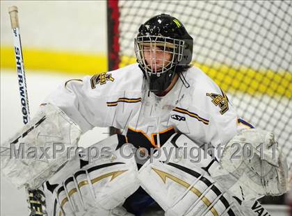 Thumbnail 2 in Sheehan vs. Newington/Berlin (CIAC Division 3 First Round) photogallery.