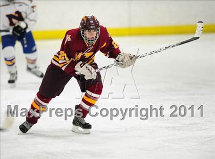 Thumbnail 2 in Sheehan vs. Newington/Berlin (CIAC Division 3 First Round) photogallery.