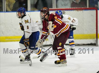 Thumbnail 1 in Sheehan vs. Newington/Berlin (CIAC Division 3 First Round) photogallery.