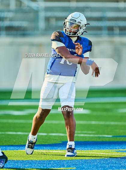 Thumbnail 2 in Atascocita vs King (B Team) photogallery.