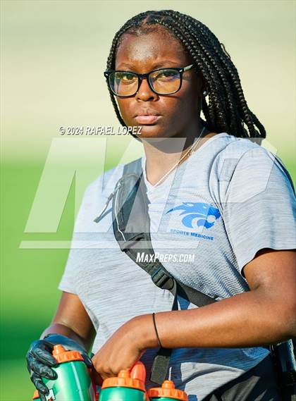 Thumbnail 1 in Atascocita vs King (B Team) photogallery.