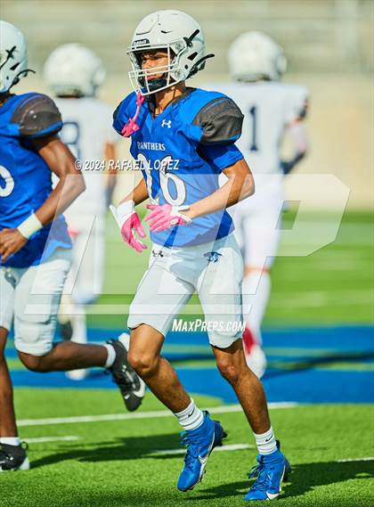 Thumbnail 2 in Atascocita vs King (B Team) photogallery.