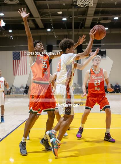 Thumbnail 2 in Poly vs. Roosevelt (Rancho Christian Eagles Showcase) photogallery.