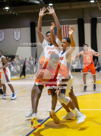 Thumbnail 3 in Poly vs. Roosevelt (Rancho Christian Eagles Showcase) photogallery.