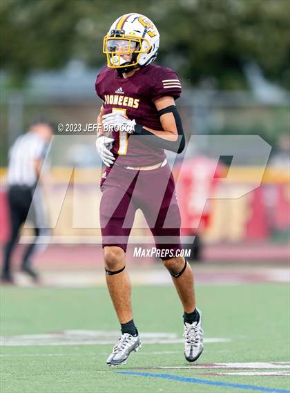 Thumbnail 3 in Saugus @ Simi Valley photogallery.
