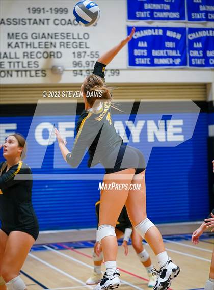 Thumbnail 3 in Gilbert vs. Highland photogallery.