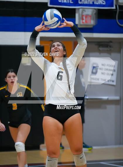 Thumbnail 3 in Gilbert vs. Highland photogallery.