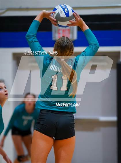 Thumbnail 2 in Gilbert vs. Highland photogallery.