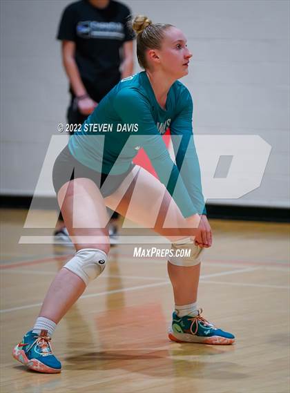 Thumbnail 2 in Gilbert vs. Highland photogallery.
