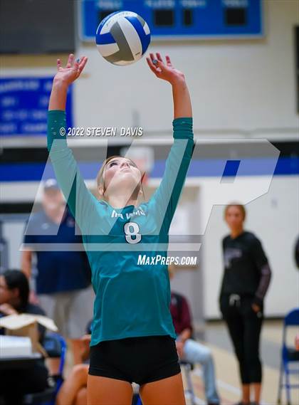 Thumbnail 3 in Gilbert vs. Highland photogallery.