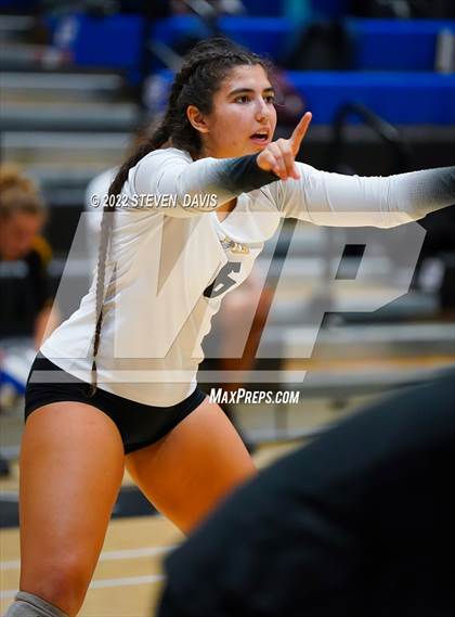 Thumbnail 3 in Gilbert vs. Highland photogallery.