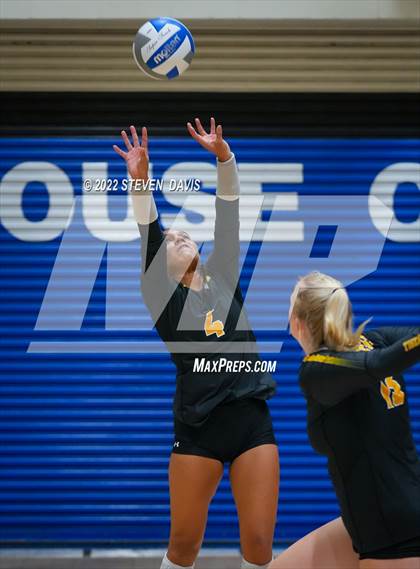 Thumbnail 1 in Gilbert vs. Highland photogallery.