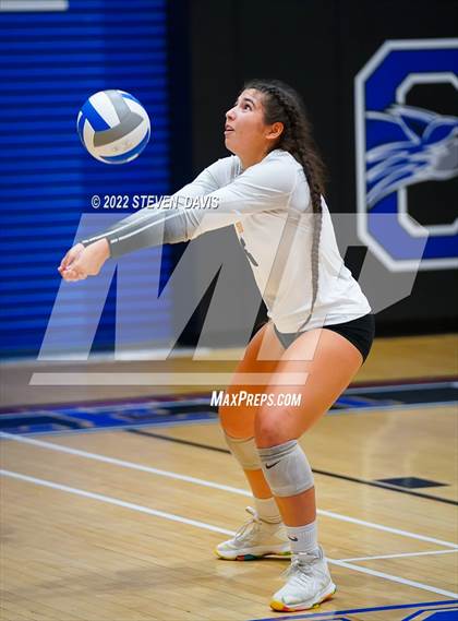 Thumbnail 2 in Gilbert vs. Highland photogallery.